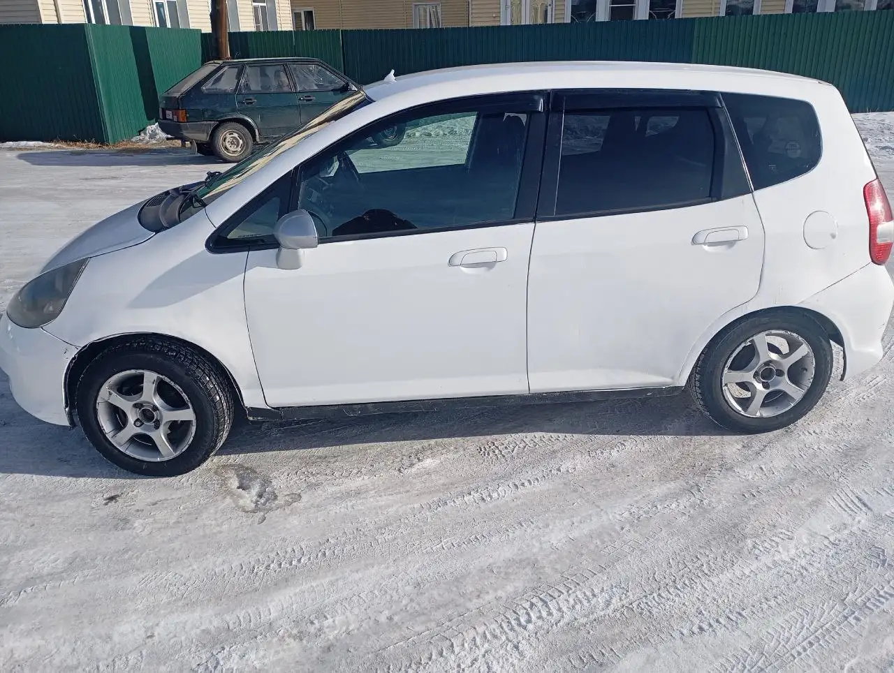 Стильный городской хетчбэк Honda - Авто в Улан-Удэ