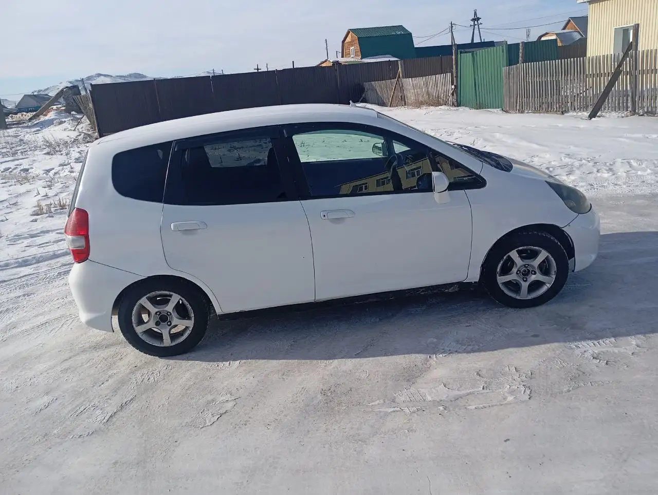 Стильный городской хетчбэк Honda - Авто в Улан-Удэ