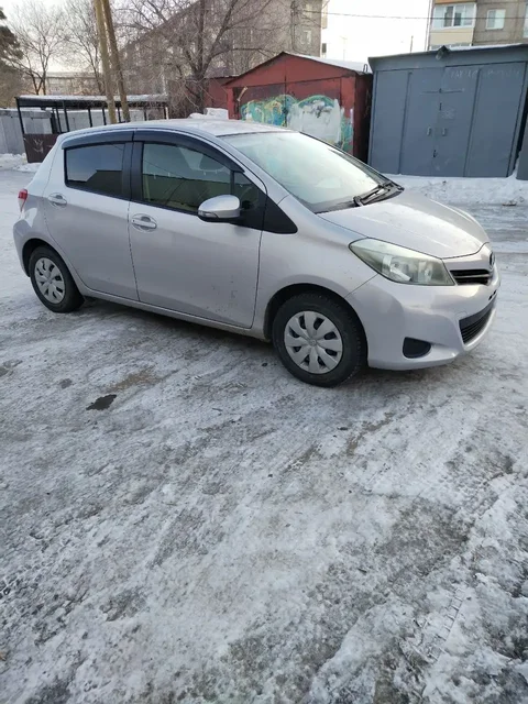 Продажа Toyota Vitz 2013 г.в. - Мотоциклы и скутеры в Улан-Удэ