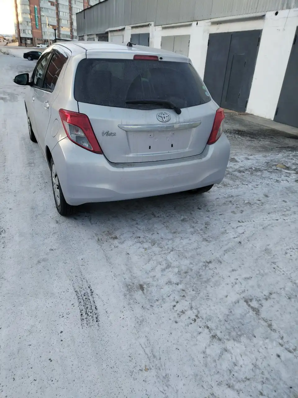 Продажа Toyota Vitz 2013 г.в. - Легковые автомобили (Авто) в Улан-Удэ