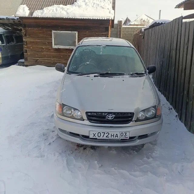 Продажа Toyota Ipsum 1999 года 7-местный - Продажа авто в рассрочку в Улан-Удэ
