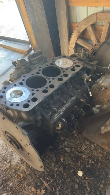 Продам двигатель Mitsubishi Canter 4D33 без головки - Диски и шины в Улан-Удэ