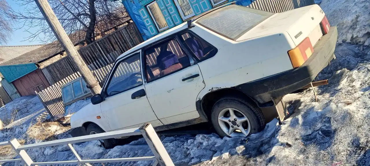 Продажа ВАЗ 21099 с неисправным сцеплением - Легковые автомобили (Авто) в Улан-Удэ