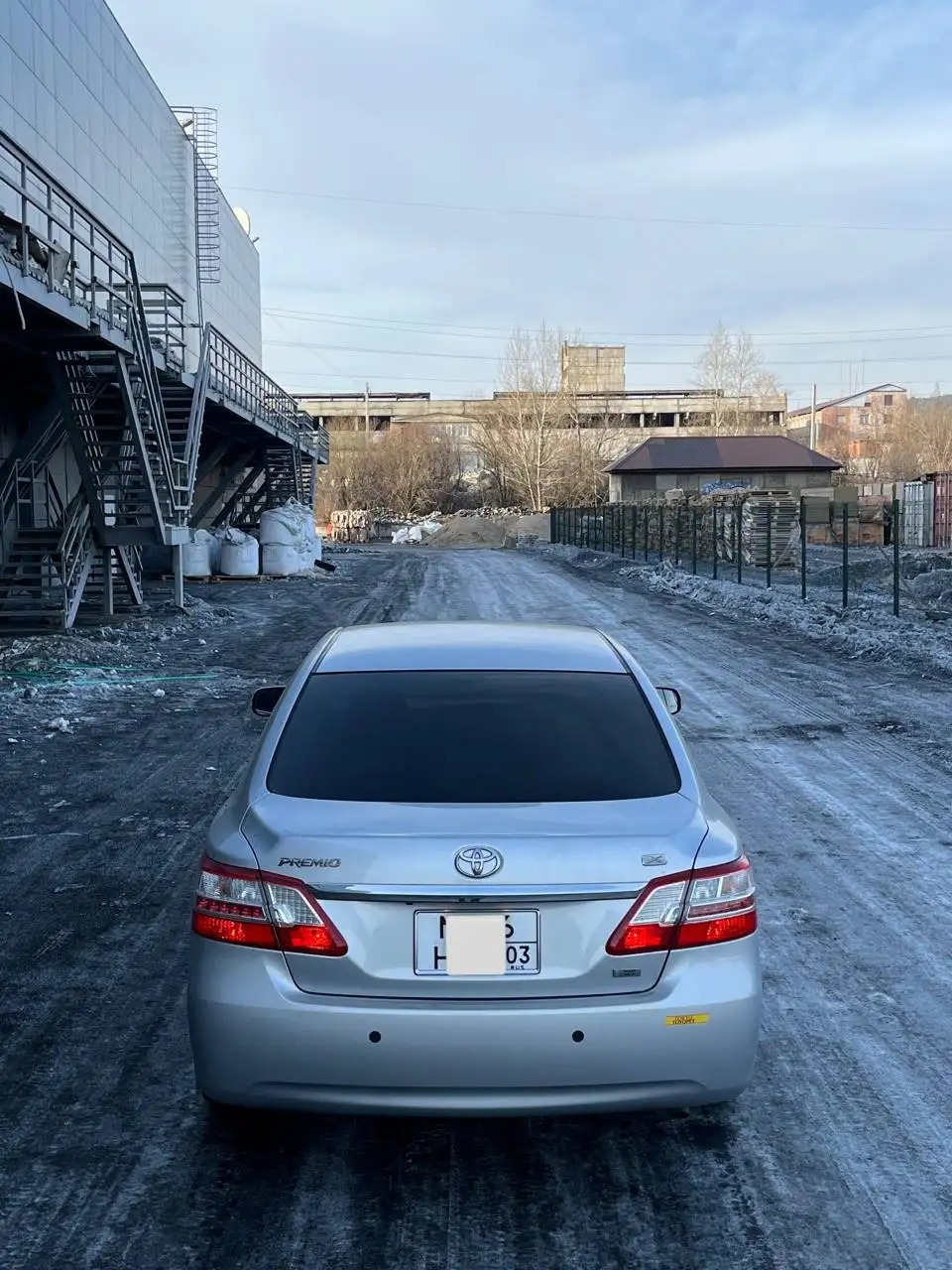 Toyota Premio 1.8л 2012 года - Авто в Улан-Удэ