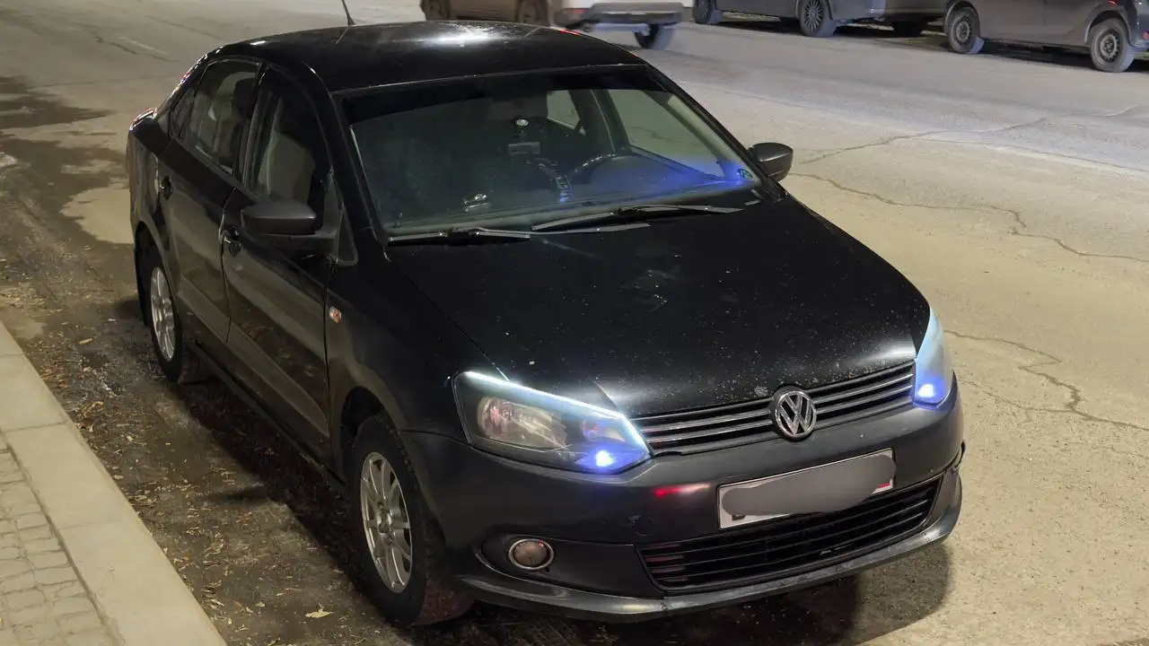 Продажа Volkswagen Polo 2011 года - Легковые автомобили (Авто) в Улан-Удэ