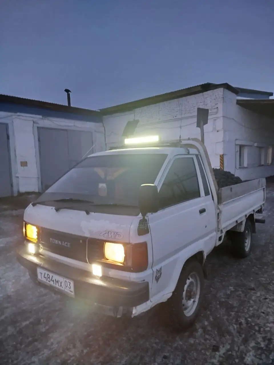 Обмен Toyota Town Ace 1991 года 4WD - Авто в Улан-Удэ