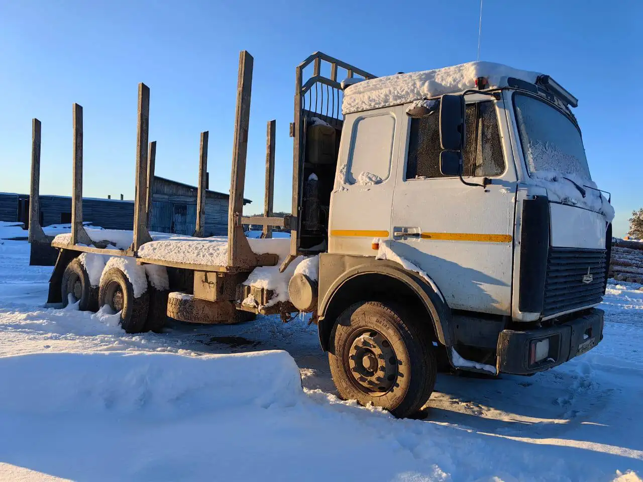 Продажа лесовоза МАЗ на ходу - Грузовики (Авто) в Улан-Удэ