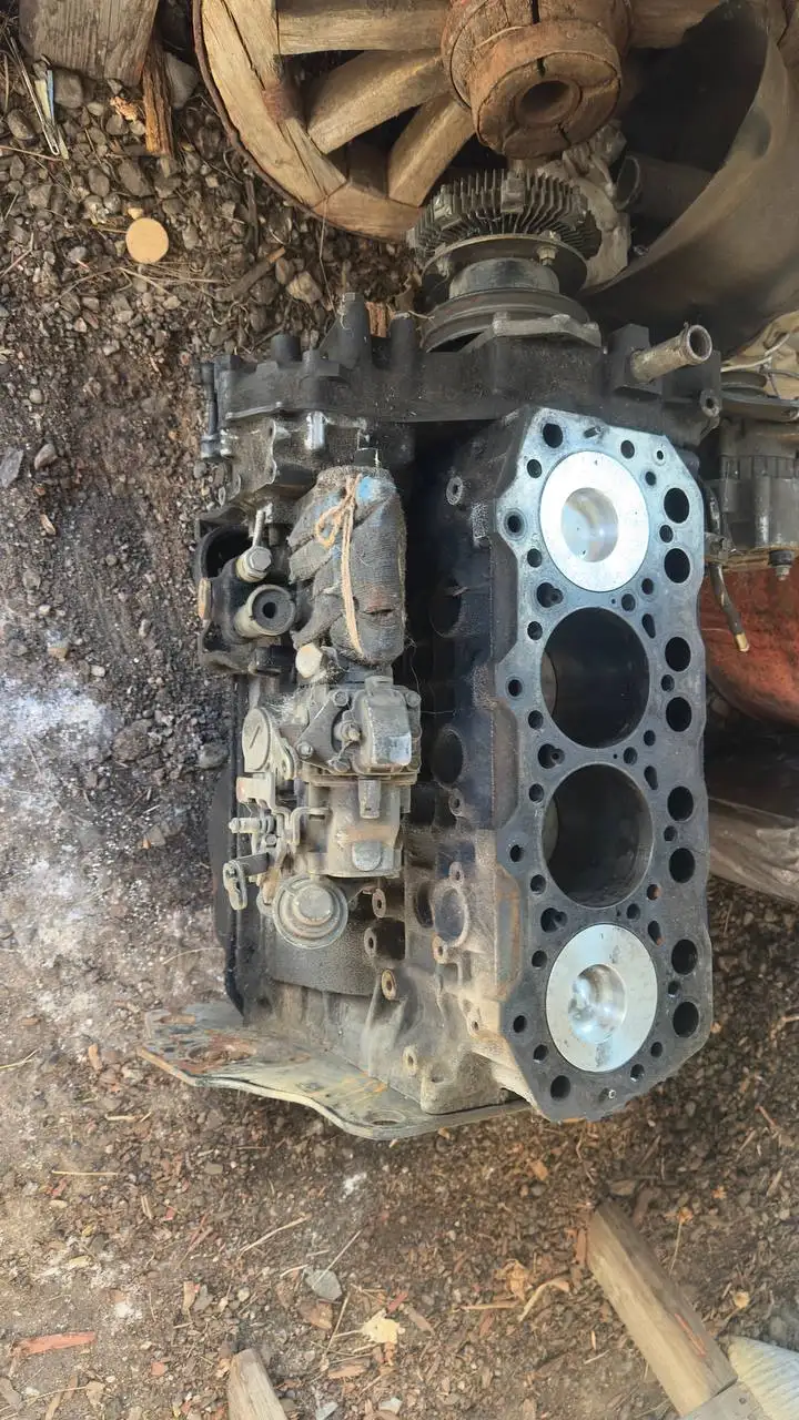 Продам двигатель Мицубиси кантер 4D33 - Двигатели (Запчасти) в Улан-Удэ