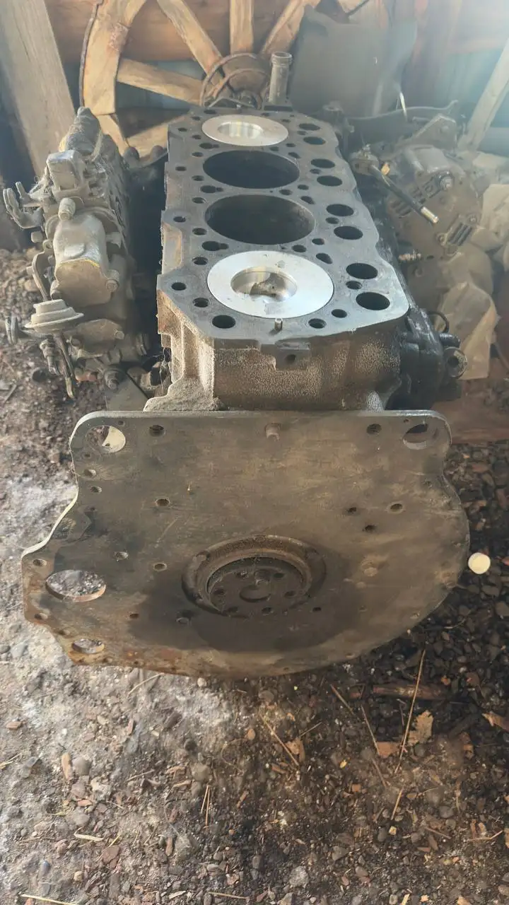 Продам двигатель Мицубиси кантер 4D33 - Двигатели (Запчасти) в Улан-Удэ