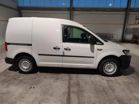 Volkswagen Caddy 1.6 MT 2020 года - Минивэны в Улан-Удэ