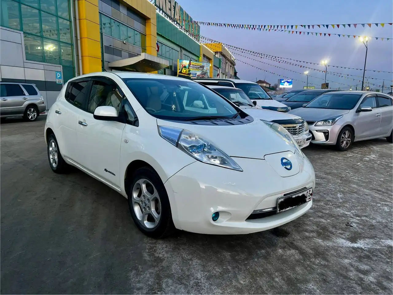 Продажа Nissan Leaf 2012 года - Электромобили (Авто) в Улан-Удэ