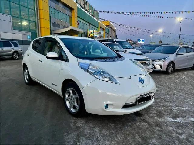 Продажа Nissan Leaf 2012 года - Электромобили в Улан-Удэ