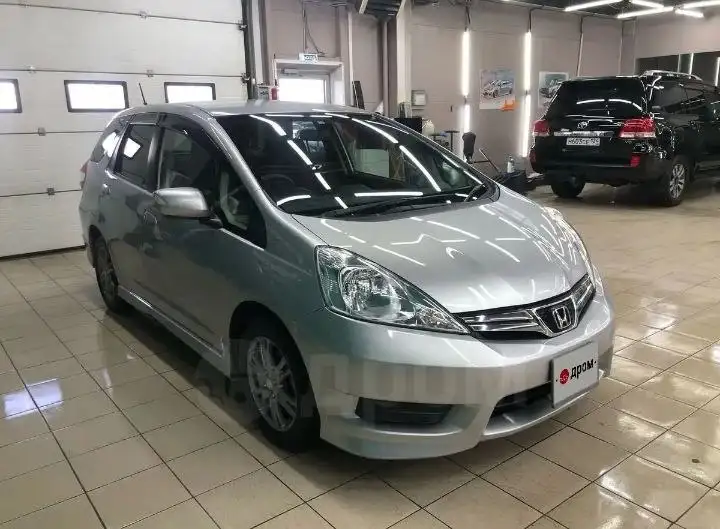 Продажа Хонда Фит Шатл 2013 года - Легковые автомобили (Авто) в Улан-Удэ