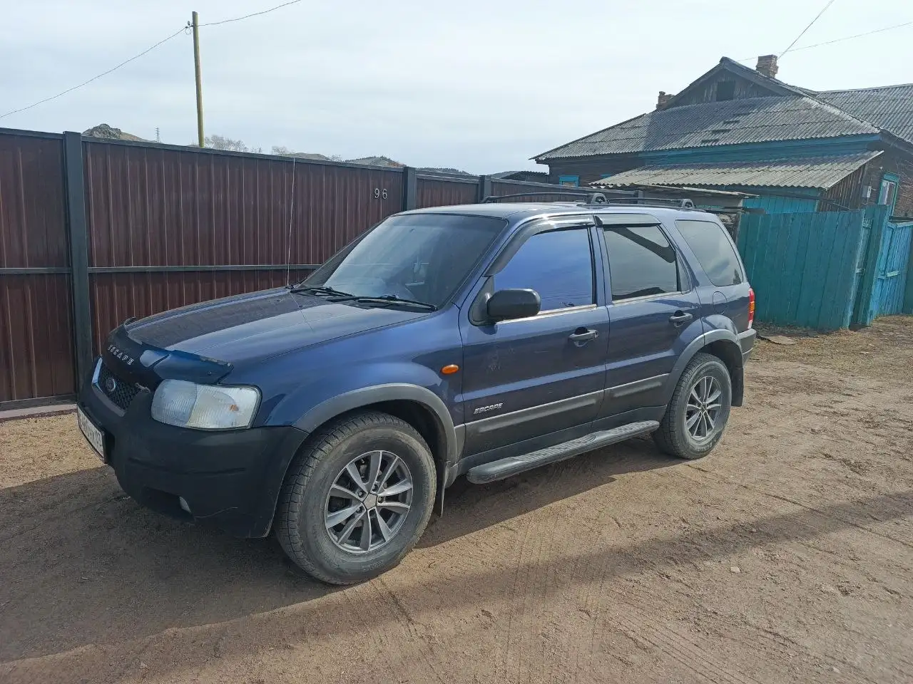 Продажа автомобиля Форд Эскейп 2001 года - Авто в Улан-Удэ