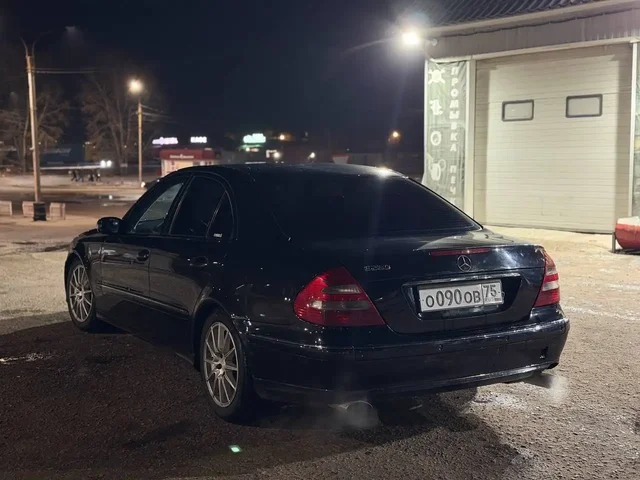 Mercedes-Benz E-class 2008 года рестайлинг - Грузовые автомобили в Улан-Удэ