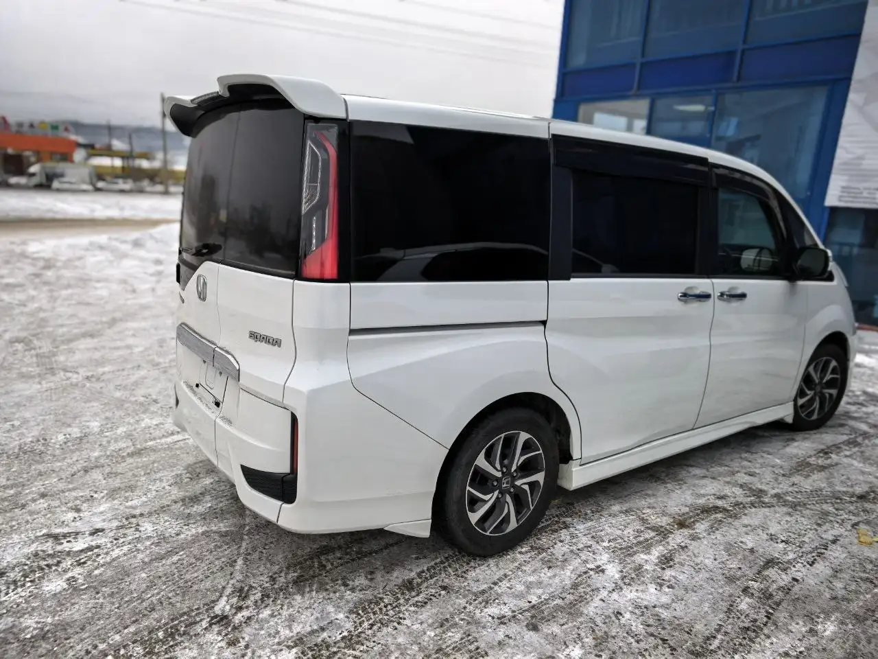 Honda Stepwgn 2015 года без пробега в РФ - Авто в Улан-Удэ