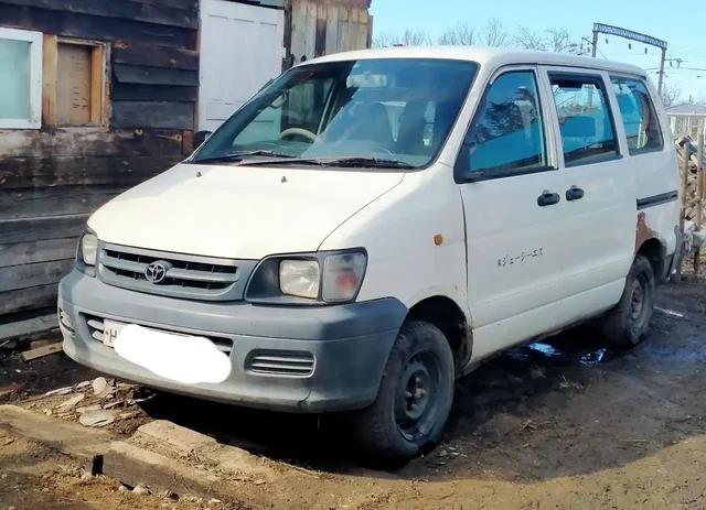 Срочная продажа Тойота Таун Айс 2000 года - частное объявление в Выдрино