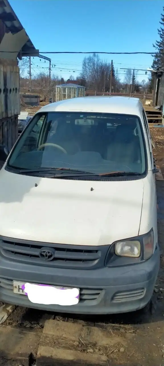 Срочная продажа Тойота Таун Айс 2000 года - Авто в Выдрино