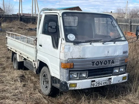 Toyota Dyna 1990 г.в., грузовой двухскатник - Грузовые автомобили в Чернышевск