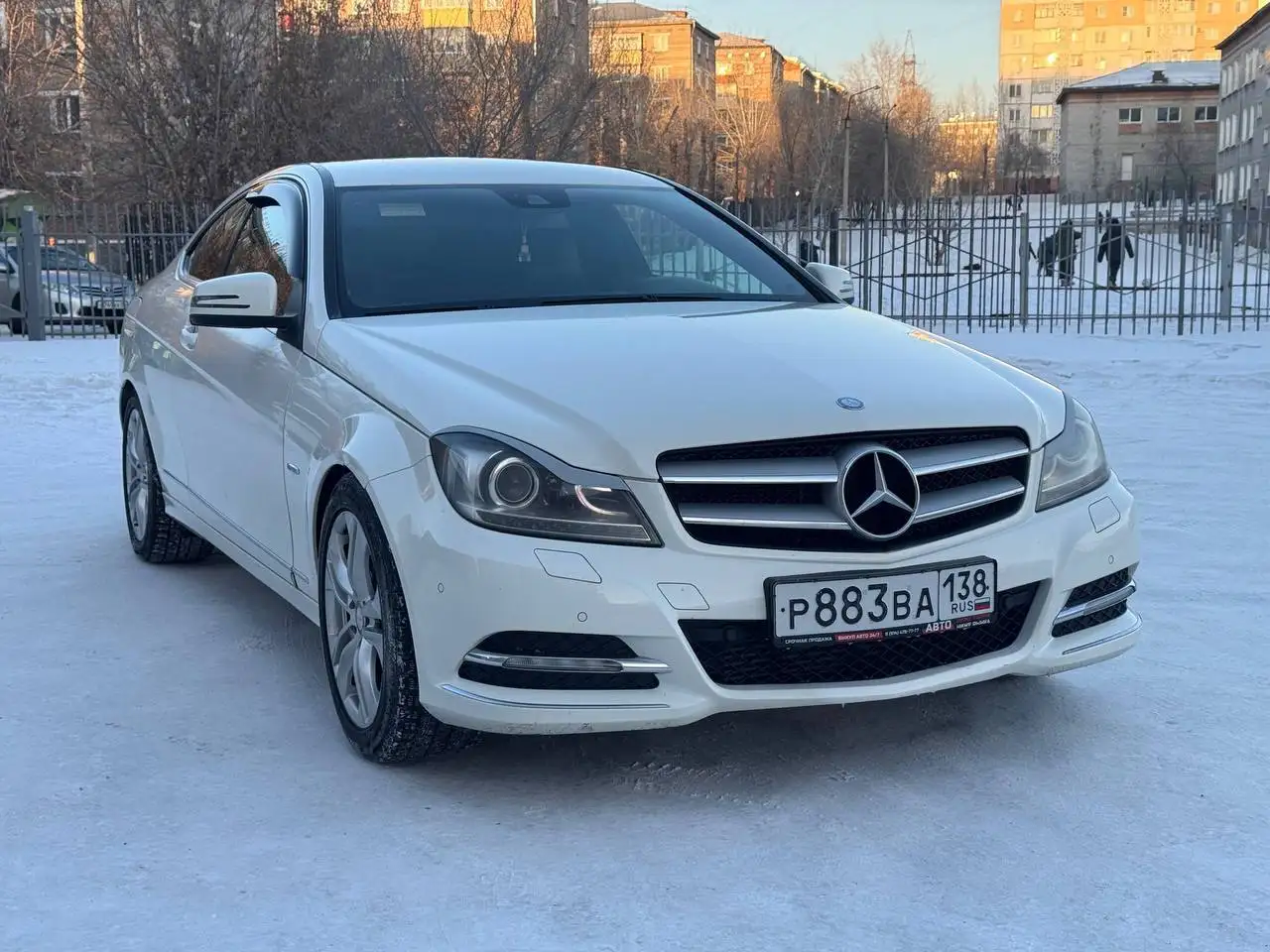 Mercedes-Benz C180 Coupe W204 2011 - Легковые автомобили (Авто) в Улан-Удэ
