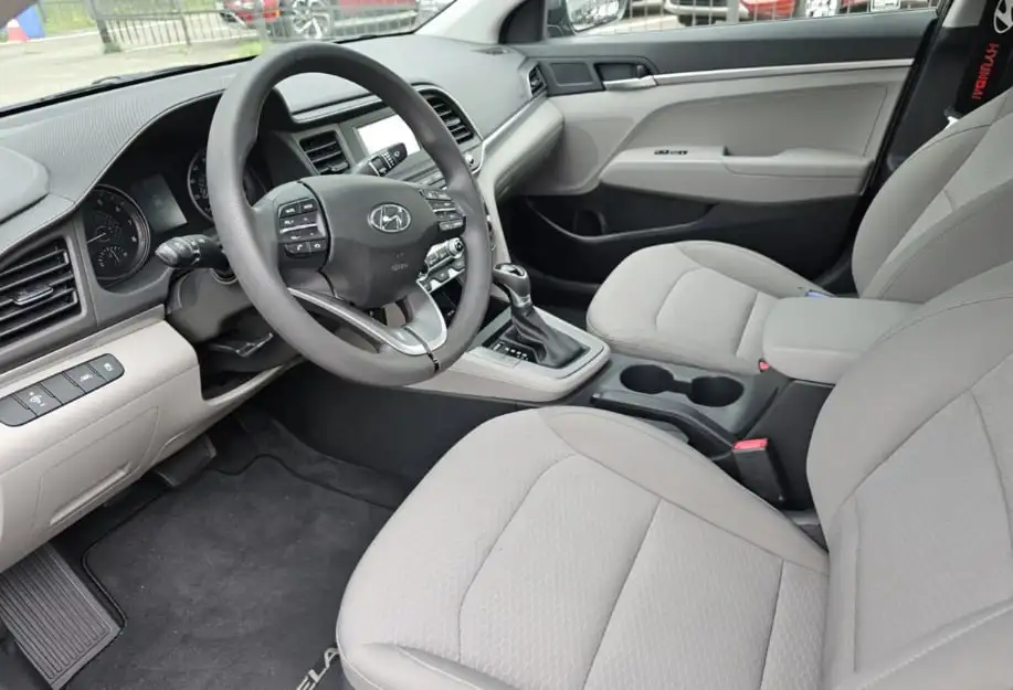 Hyundai Elantra 2019 - Легковые автомобили (Авто) в Казань