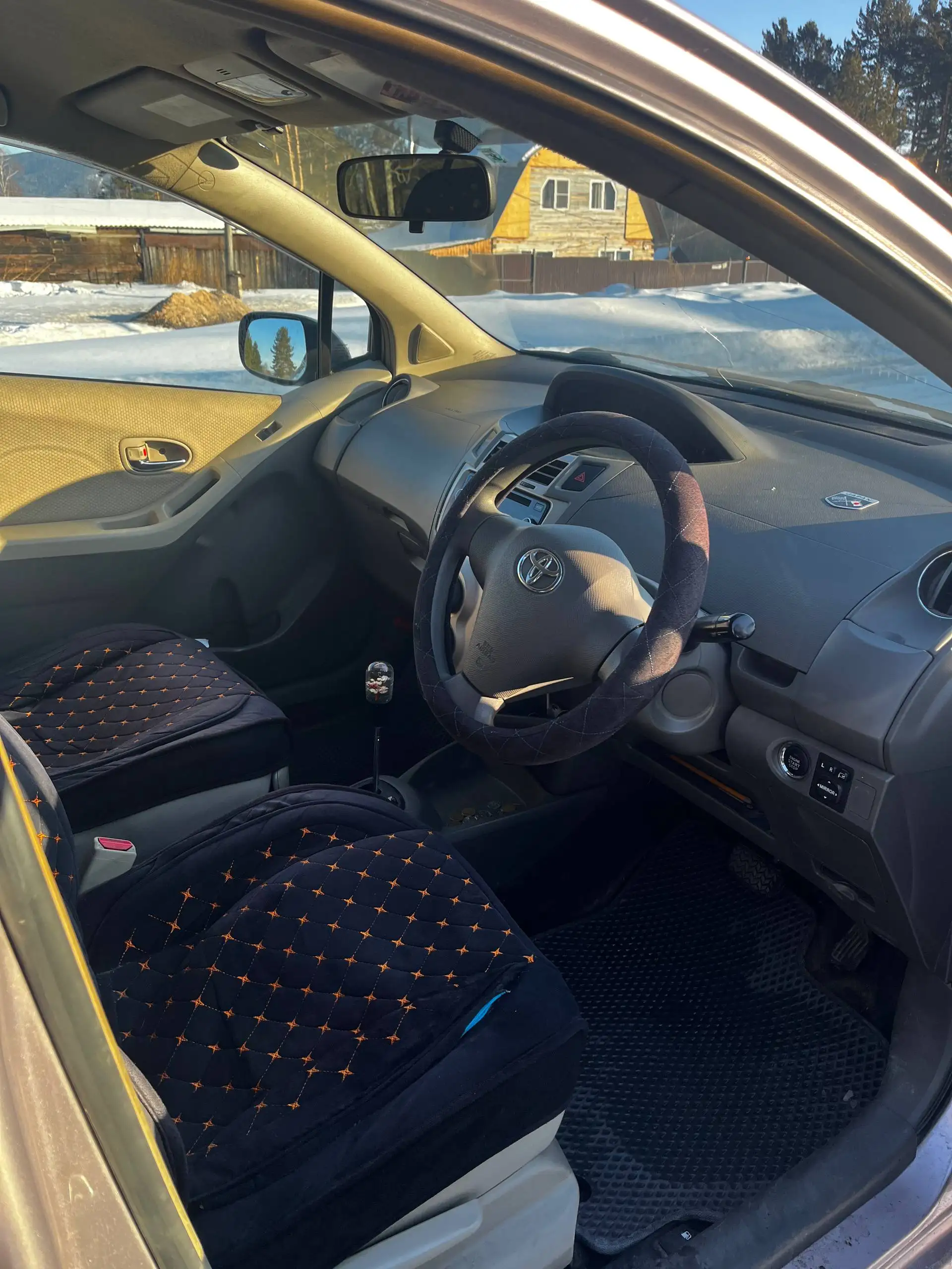 Продаю экономичный автомобиль с новой зимней резиной - Авто в Улан-Удэ