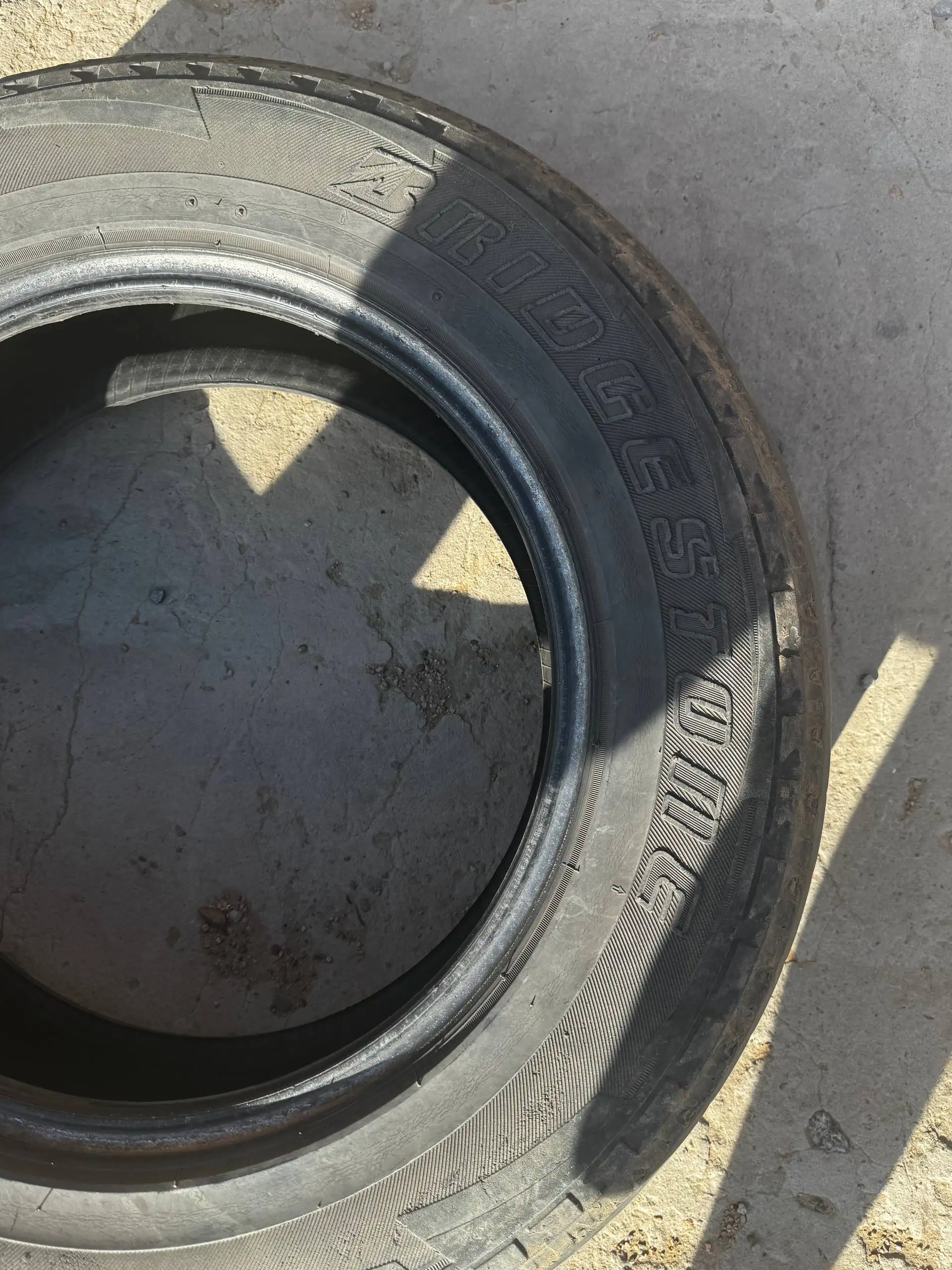 Продам шины Bridgestone Dueler A/T 215/70 R16 - Шины и диски (Авто) в Улан-Удэ