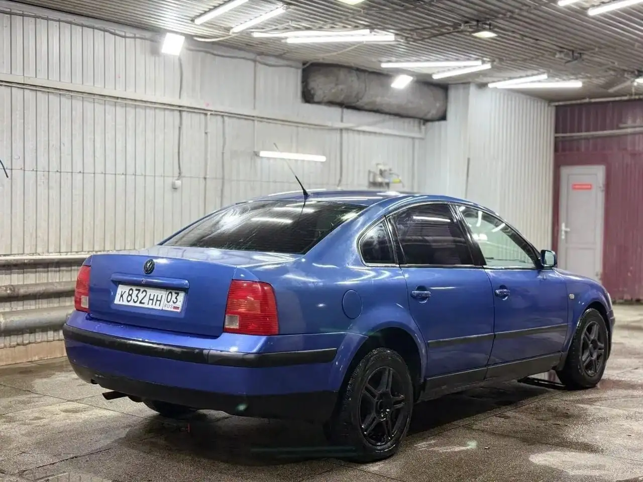 Volkswagen Passat 1998 г. 2.2 АКПП - Легковые автомобили (Авто) в Улан-Удэ