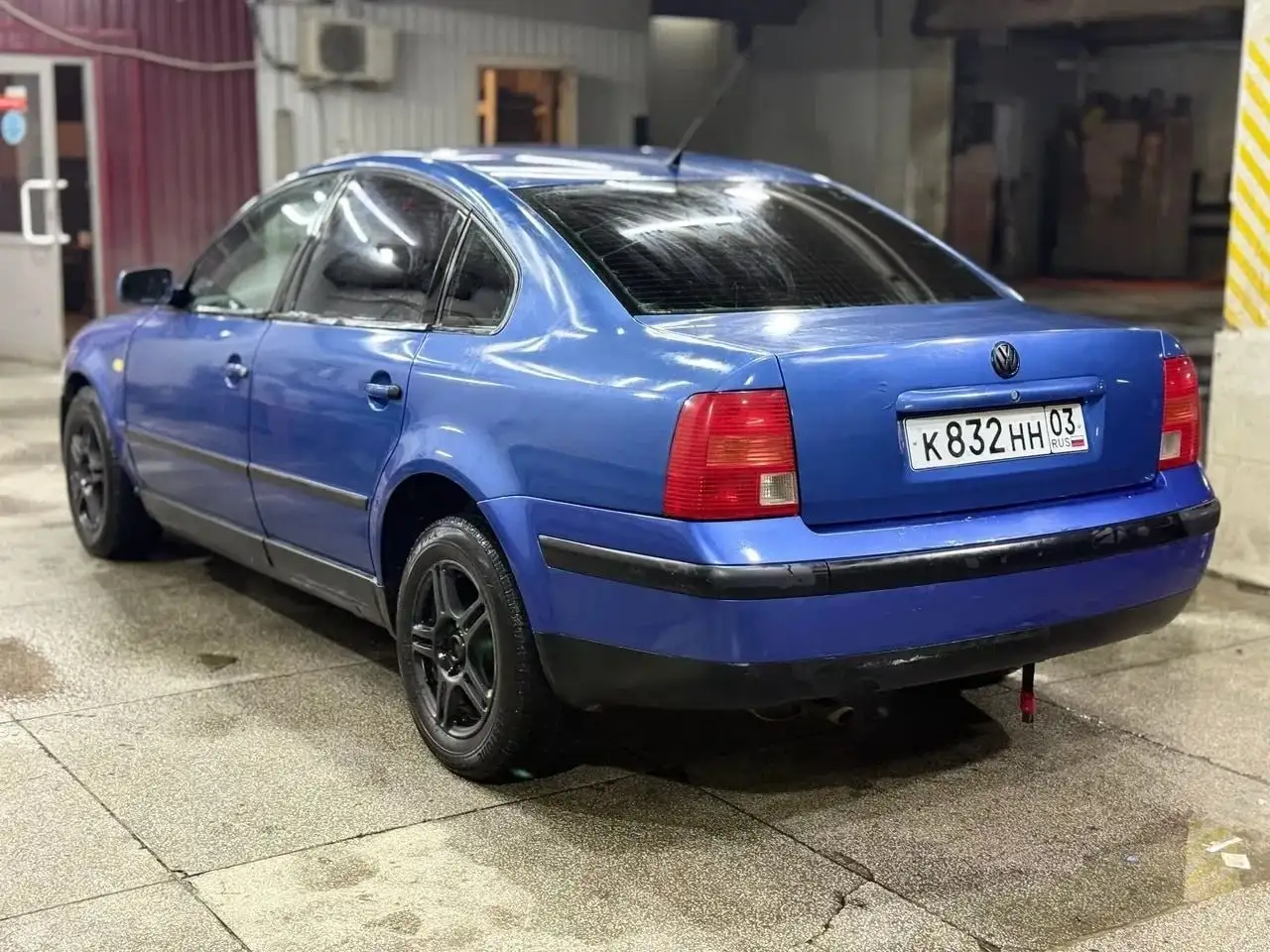 Volkswagen Passat 1998 г. 2.2 АКПП - Легковые автомобили (Авто) в Улан-Удэ