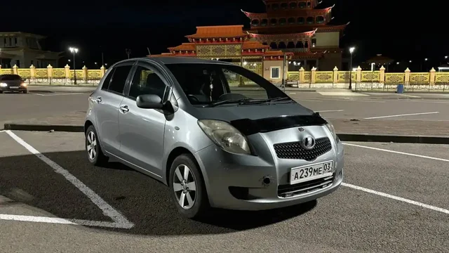 Toyota Vitz 2007 - Легковые автомобили в Улан-Удэ