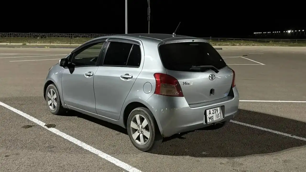 Toyota Vitz 2007 - Легковые автомобили (Авто) в Улан-Удэ