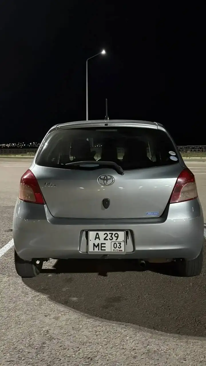 Toyota Vitz 2007 - Легковые автомобили (Авто) в Улан-Удэ