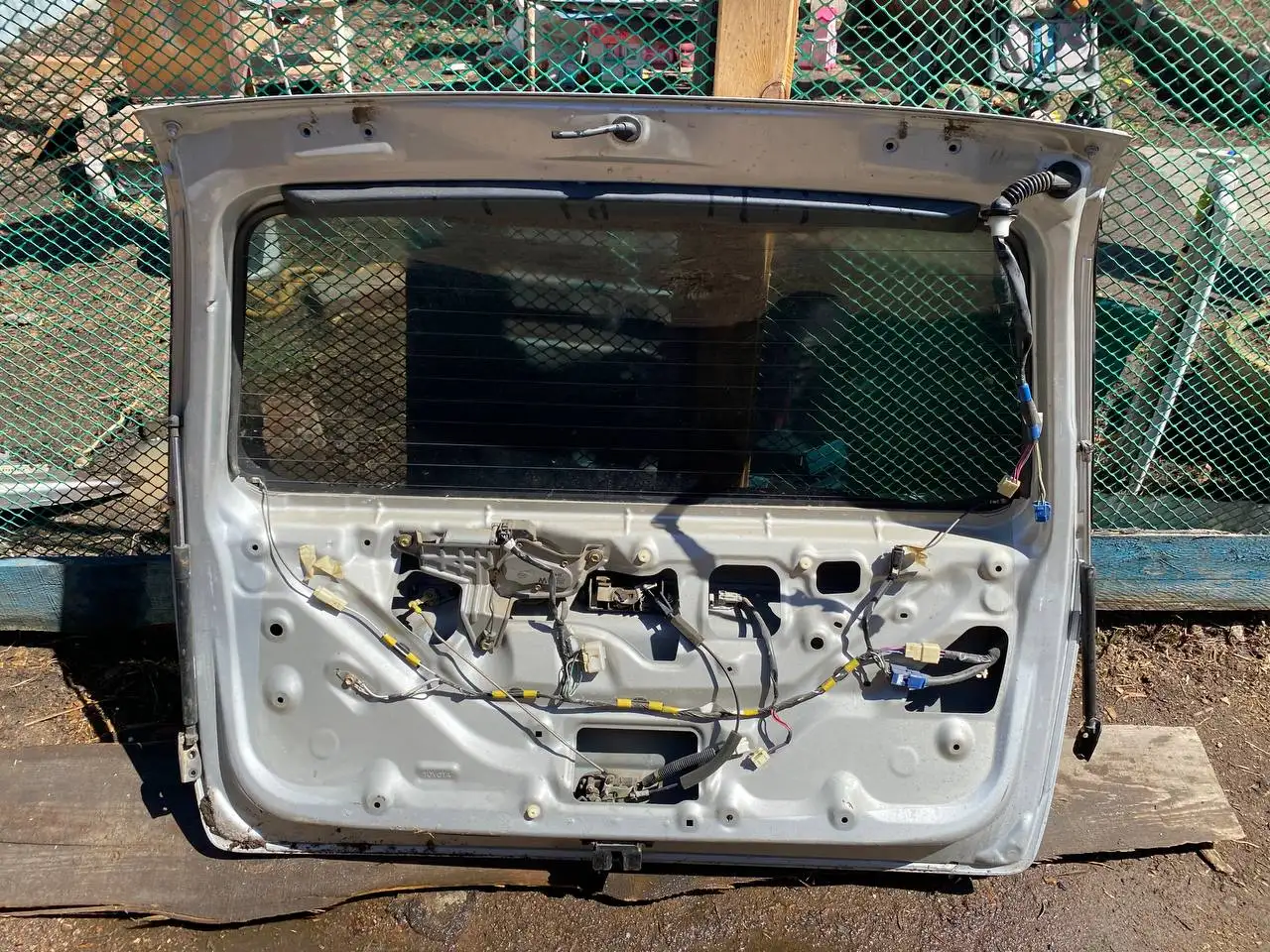 Запчасти на Toyota Fielder - Кузовные детали (Запчасти) в Улан-Удэ