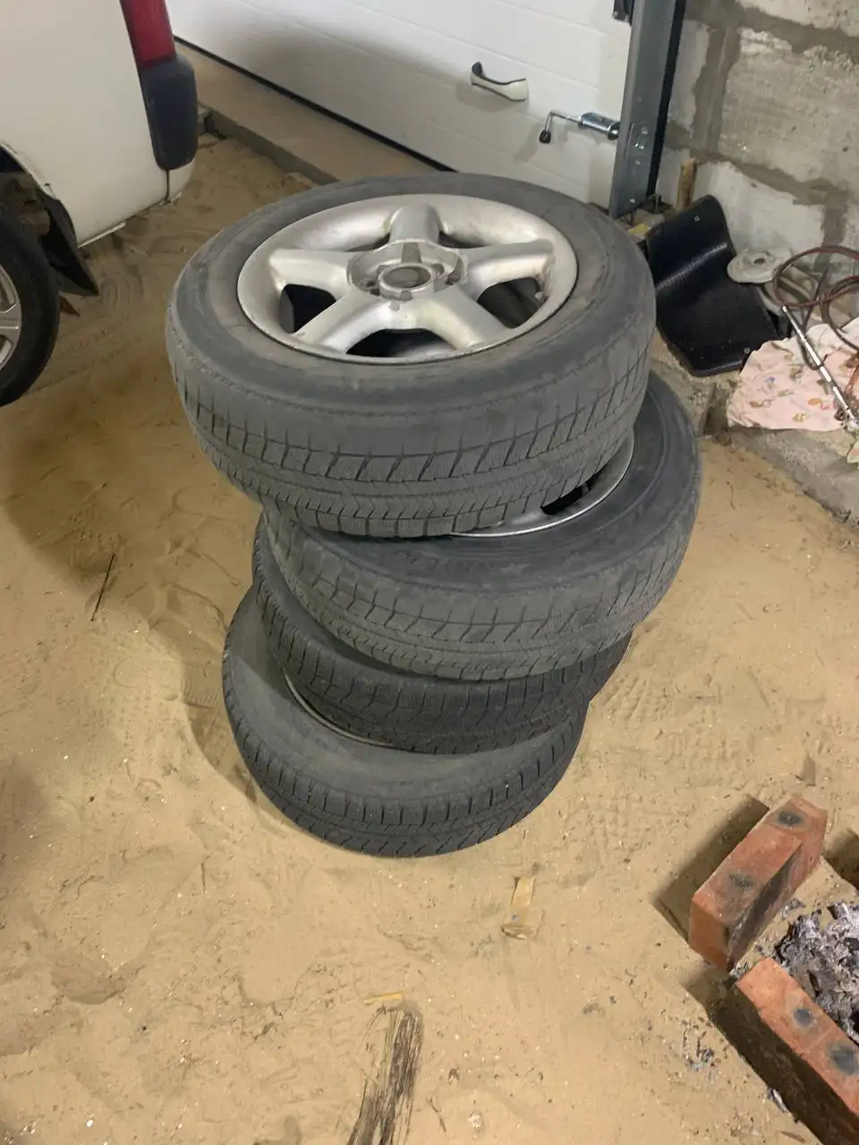 Продам литьё на 15 с шинами - Шины и диски (Авто) в Улан-Удэ