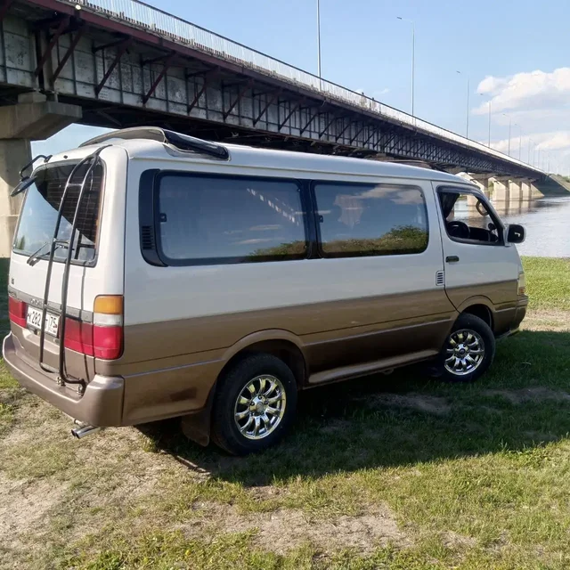 Продам Тойота Хайс задний привод - Купить в Улан-Удэ