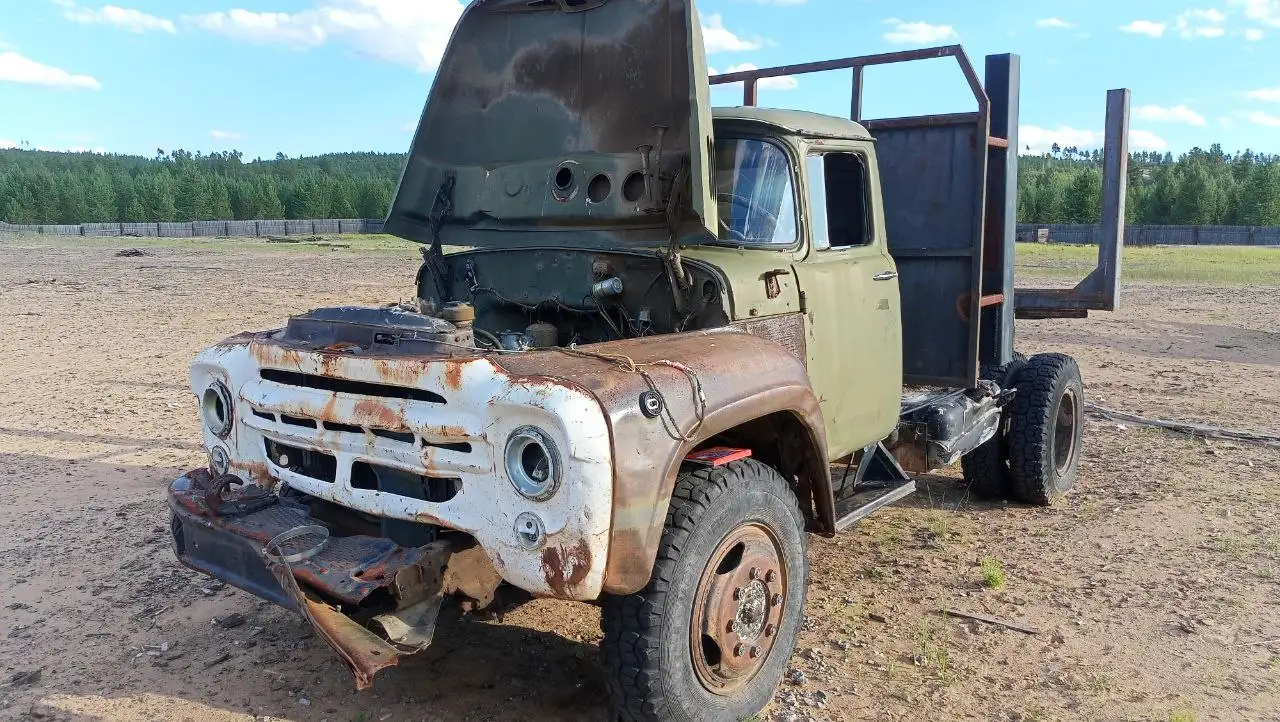 Продажа трех Зилов лесовозов - Грузовые автомобили (Авто) в Улан-Удэ