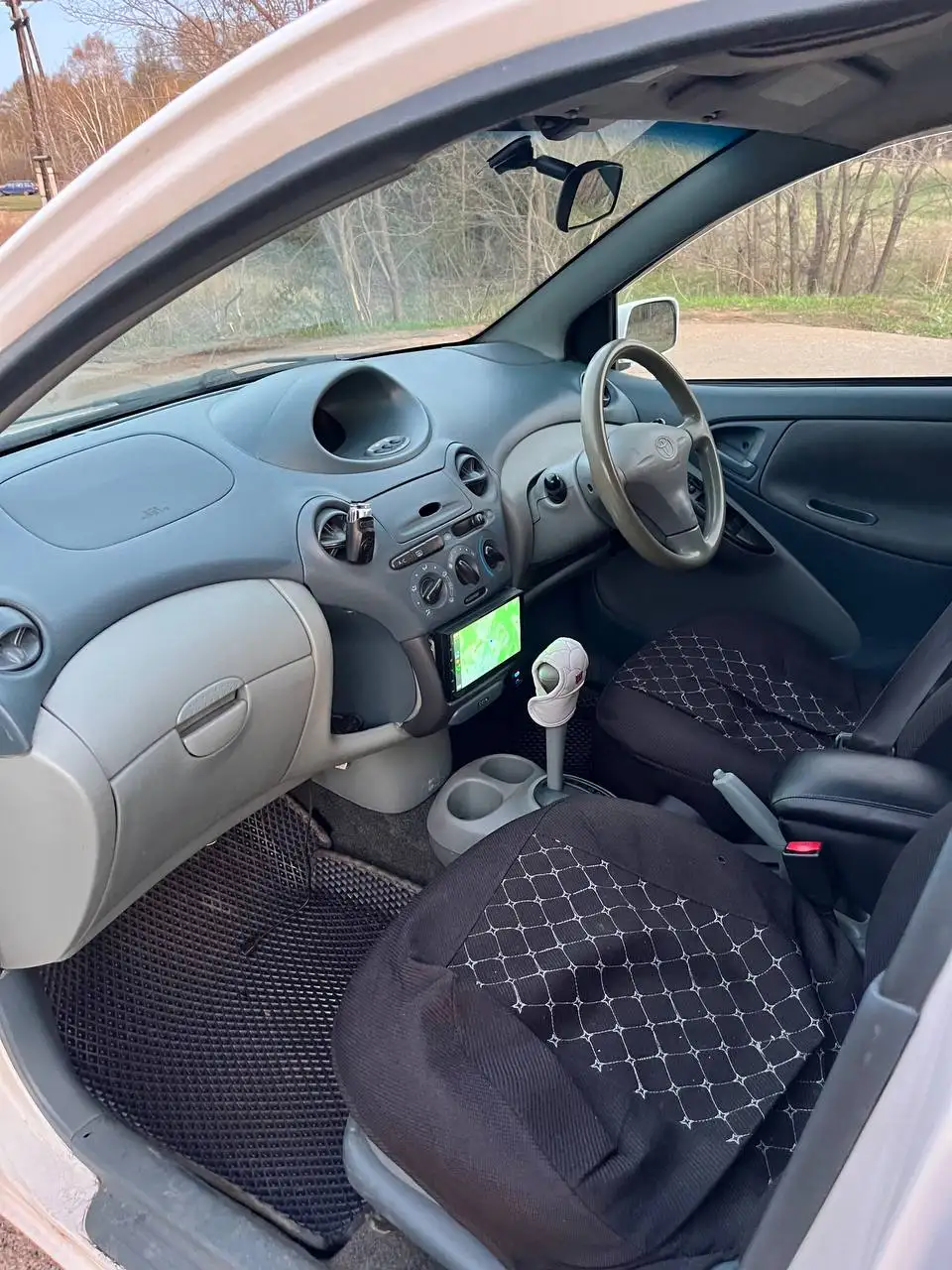 Toyota Vitz 2001 г.в. - Автомобили (Авто) в Улан-Удэ