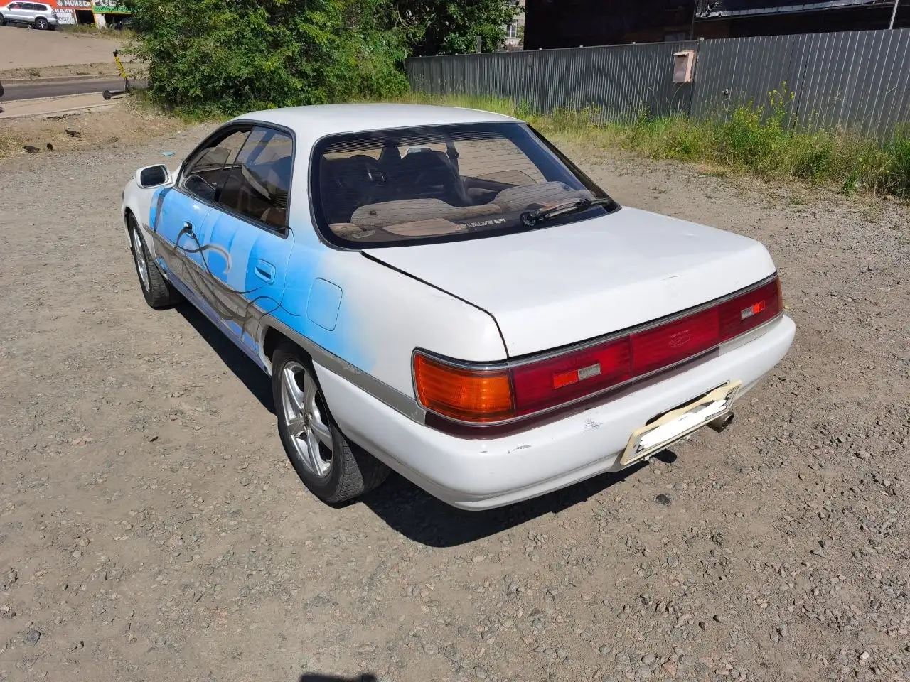 Живая Карина 1990 г.в. - Легковые автомобили (Авто) в Улан-Удэ
