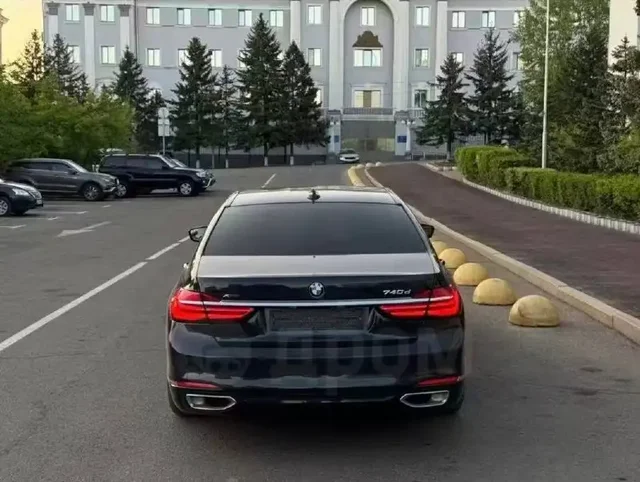BMW 7-Series 2016, 3.0 л, дизель, 4WD - Автоакустика и усилители в Улан-Удэ