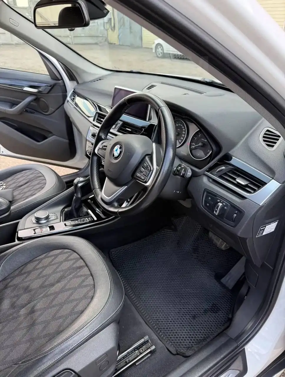 BMW X1 2016 - Легковые автомобили (Авто) в Улан-Удэ