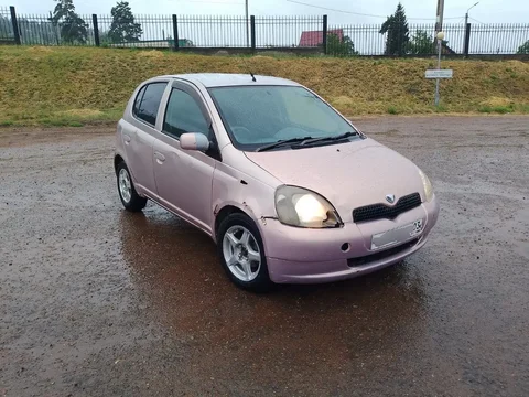 Toyota Vitz 2001 - Авто в Улан-Удэ