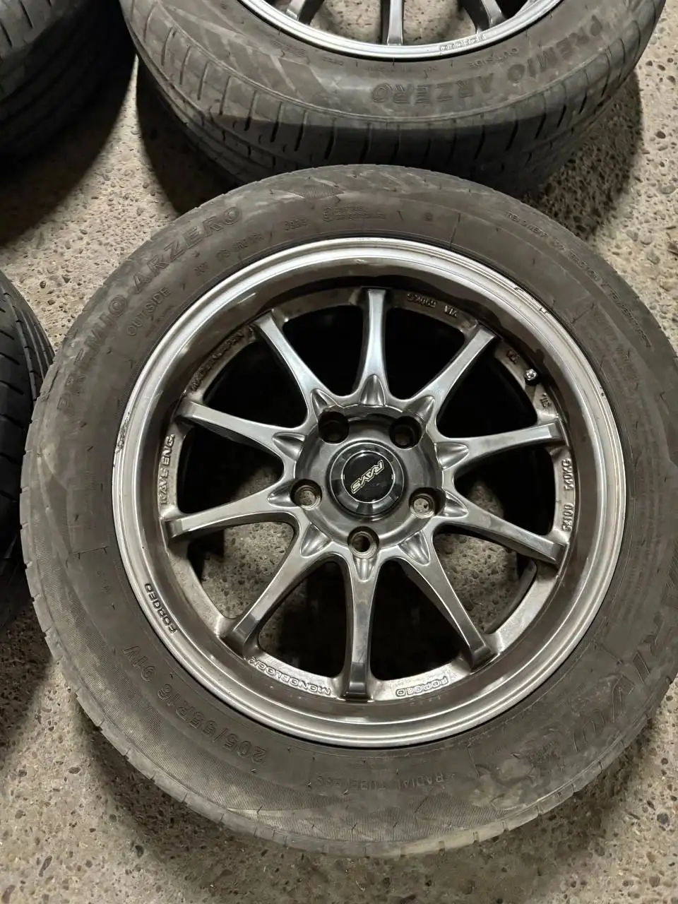 Литые диски Rays CE28 7×R16 5×114.3 с летней резиной - Диски (Авто) в Улан-Удэ