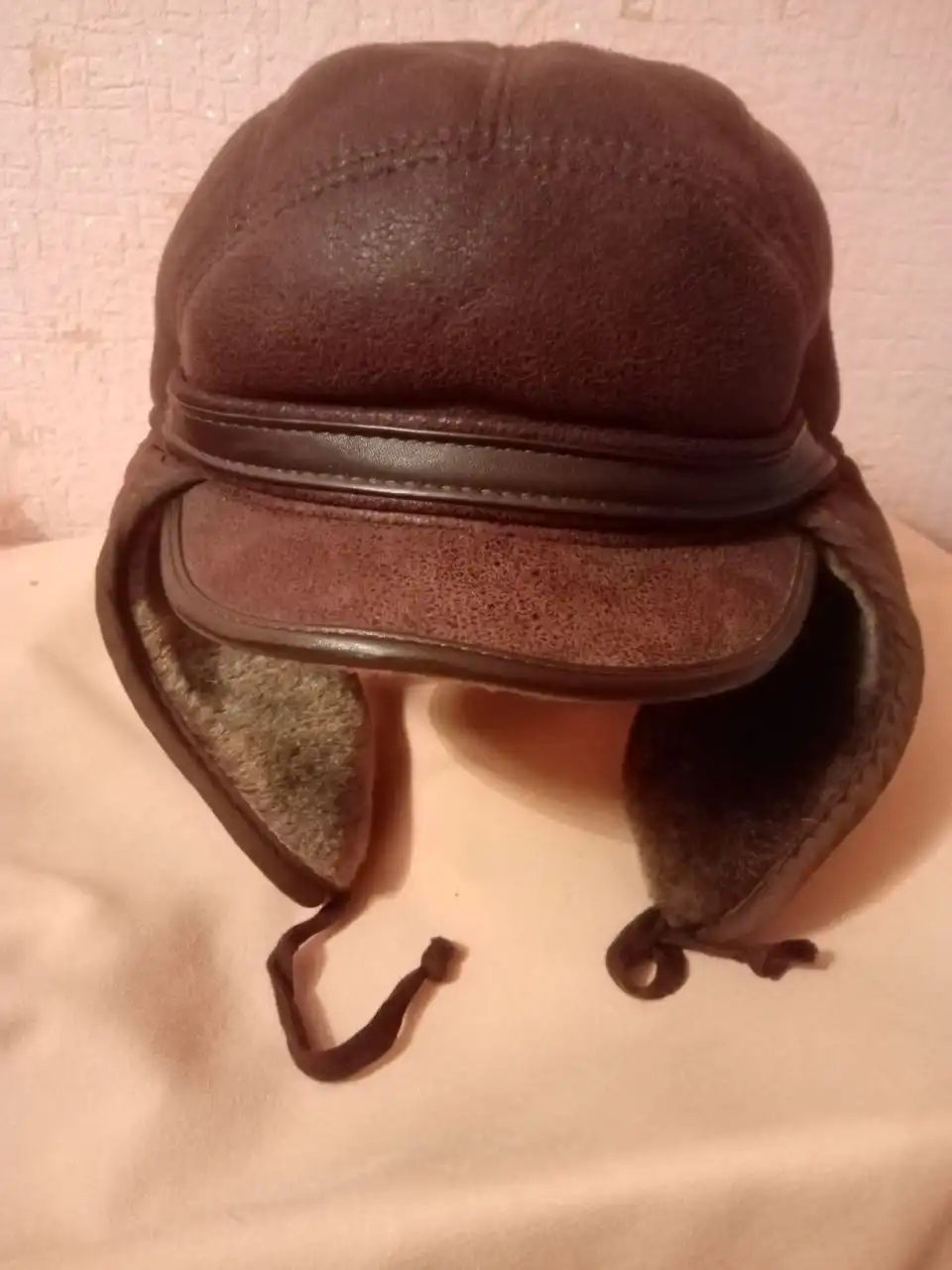 Продажа зимней шапки-ушанки с искусственным мехом - Головные уборы (Одежда) в Белгород