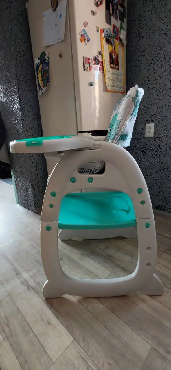 Продам стульчик устойчивый легко моется - Барахолка в Белгород