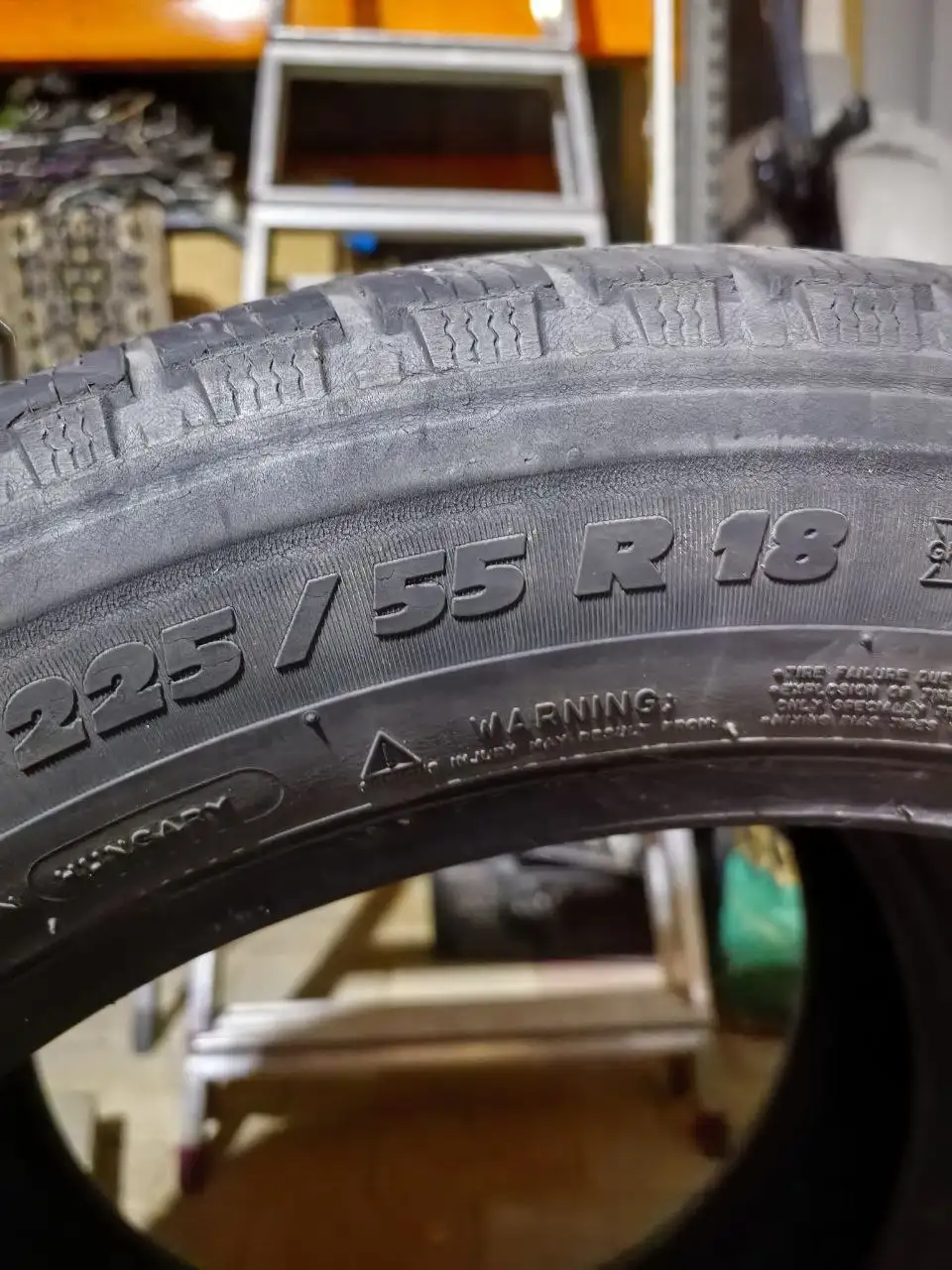 Продажа зимней резины 225/55 R18 Michelin и Yokohama - Шины и диски (Авто) в Белгород