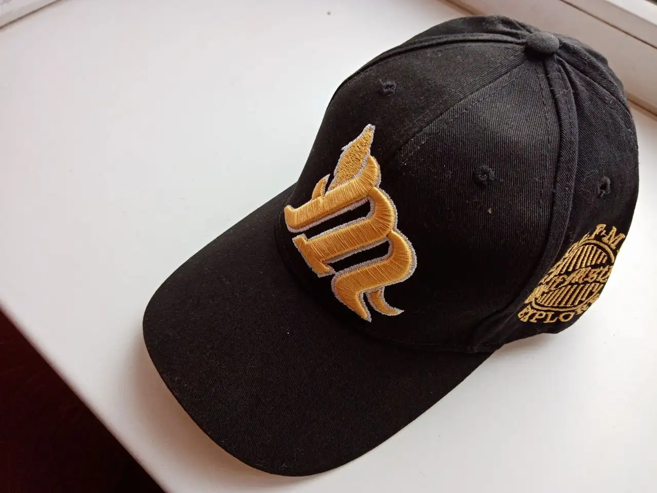 Продам бейсболки размер 58 - Головные уборы (Барахолка) в Белгород