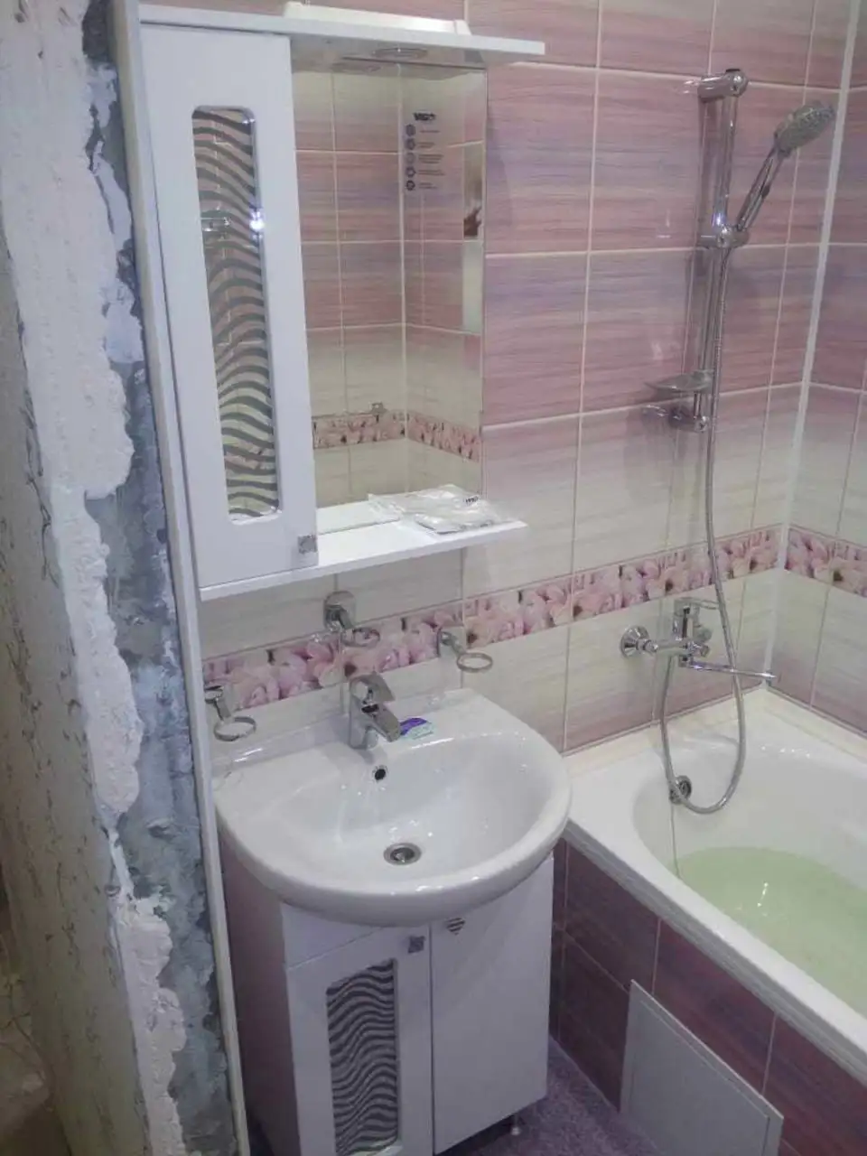 Отделка ванных комнат и балконов - Ремонт и отделка (Услуги) в Белгород