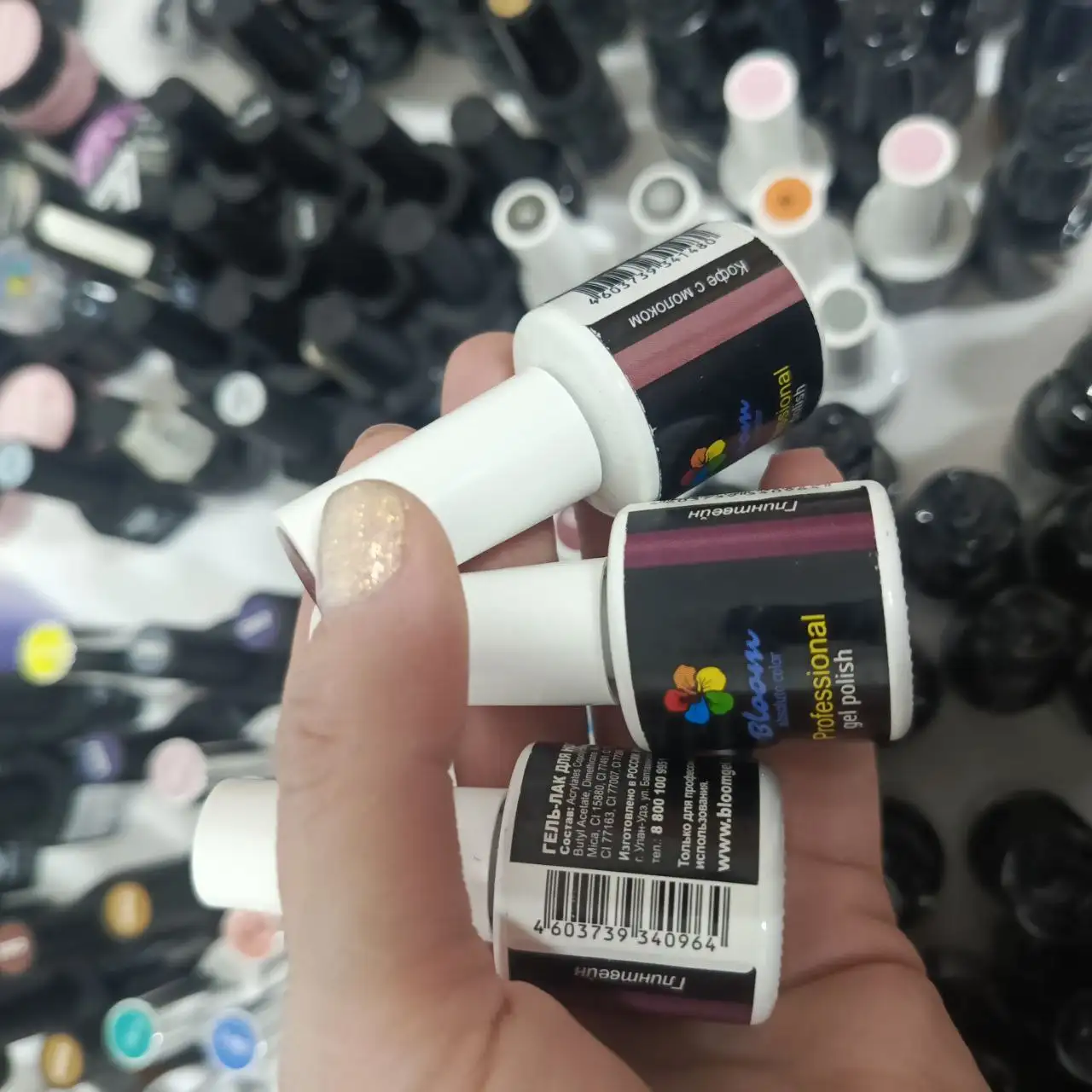 Распродажа гель-лаков и баз при закрытии интернет-магазина - Маникюр (Красота и здоровье) в Белгород