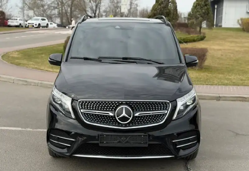Mercedes-Benz V-Class 2019 — премиальный семейный минивэн бизнес-класса - Минивэны (Авто) в Белгород