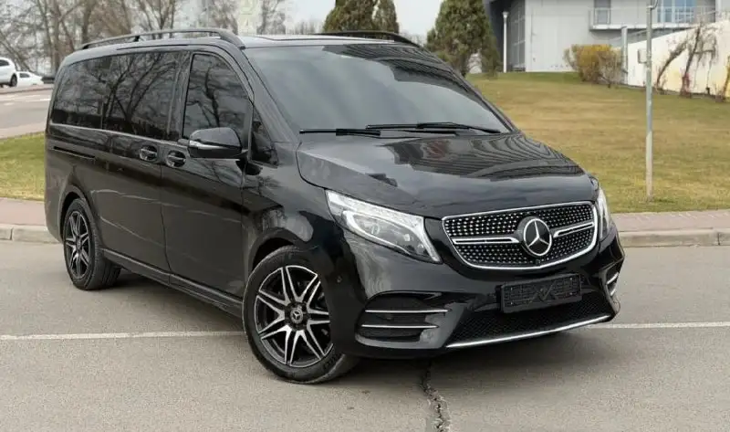 Mercedes-Benz V-Class 2019 — премиальный семейный минивэн бизнес-класса - Минивэны (Авто) в Белгород